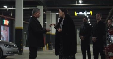 مسلسل صيد العقارب الحلقة 17.. مجدي يزرع مايكات تصنت فى مكتب رياض الخولى