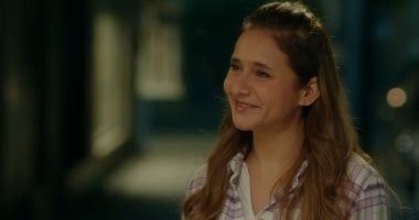 مسلسل فراولة الحلقة 2.. أول لقاء للدكتور إبراهيم ونيللى كريم عنوانه "الإعجاب"