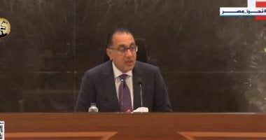 رئيس الوزراء يستقبل شباب حفل إفطار المطرية