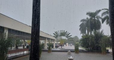 أمطار غزيرة في استقبال بعثة الأهلى.. وموعد المران الأول بدار السلام