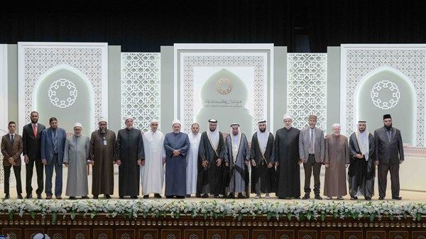 حاكم الشارقة يطلق المرحلة الثانية من موسوعة التفسير البلاغي وأولى موسوعات مناهج إفراد القراءات