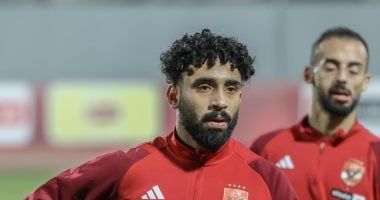 ثلاثية مروان وكوكا وأفشة الأقرب لقيادة وسط الأهلى أمام سيمبا التنزانى