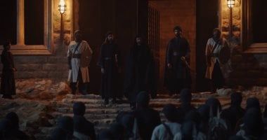 مسلسل الحشاشين الحلقة 17.. حسن الصباح يلقى خطبة حماسية لأتباعه ضد السلاجقة