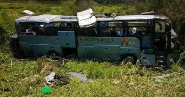 مصرع 45 على الأقل فى سقوط حافلة من أعلى جسر بجنوب أفريقيا