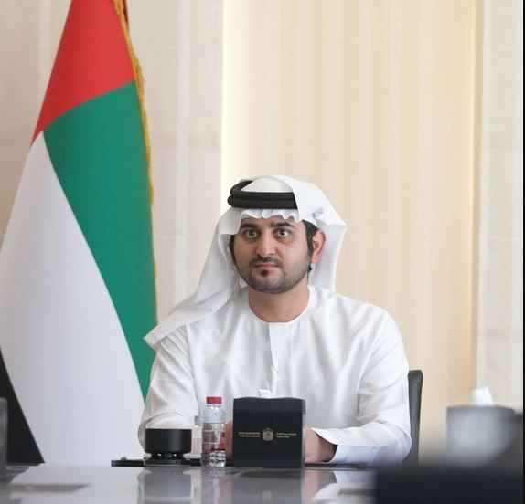 الامارات | مكتوم بن محمد: علّمنا  الشيخ زايد أن مدرسة الخير والإحسان لا تعرف قيوداً ولا حدوداً