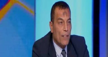 ناصر عباس: الحكم والـ VAR يحرمان الأهلى من ركلة جزاء فى لقاء سيمبا