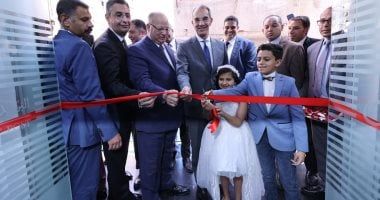 وزير الاتصالات وتكنولوجيا المعلومات يعلن إنشاء 1000 ماكينة ATM جديدة للبريد