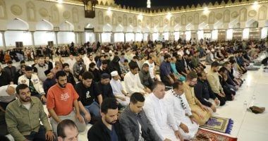 قُرّاء الجامع الأزهر يمتعون الأسماع والأفئدة بأربع قراءات في العشاء والتراويح