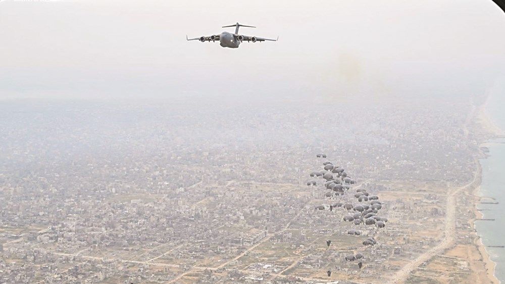 «طيور الخير» تسقط 82 طناً من المساعدات على شمال غزة