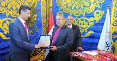 تكريم رئيس الطائفة الإنجيلية في إفطار مدرسة ببنها بحضور نائبي محافظة القليوبية