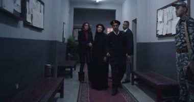 مسلسل صيد العقارب الحلقة 21.. حبس منال سلامة 4 أيام بعد طعنها رياض الخولي