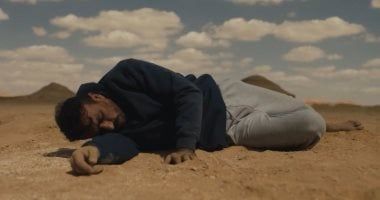 مسلسل حق عرب الحلقة 21.. رجال عمر زهران يطلقون سراح العوضى فى الصحراء