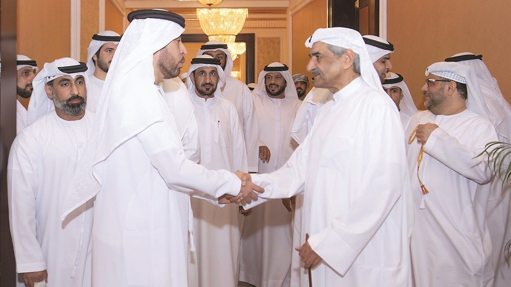 حمد الشرقي يواصل استقبال المهنئين بشهر رمضان المبارك