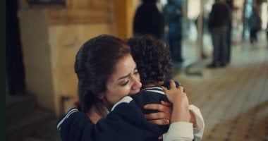 مسلسل المعلم الحلقة 20.. سهر الصايغ ترفض العلاج بالأموال المسروقة