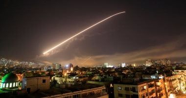 الدفاعات السورية تتصدى لعدوان إسرائيلي وانفجارات فى دمشق