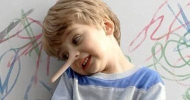 كذبة إبريل.. كيف يؤثر الكذب الأبيض والأسود على صحتك النفسية؟