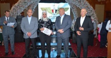 وزير الطيران المدنى: العمل الجماعى سر نجاح أى منظومة