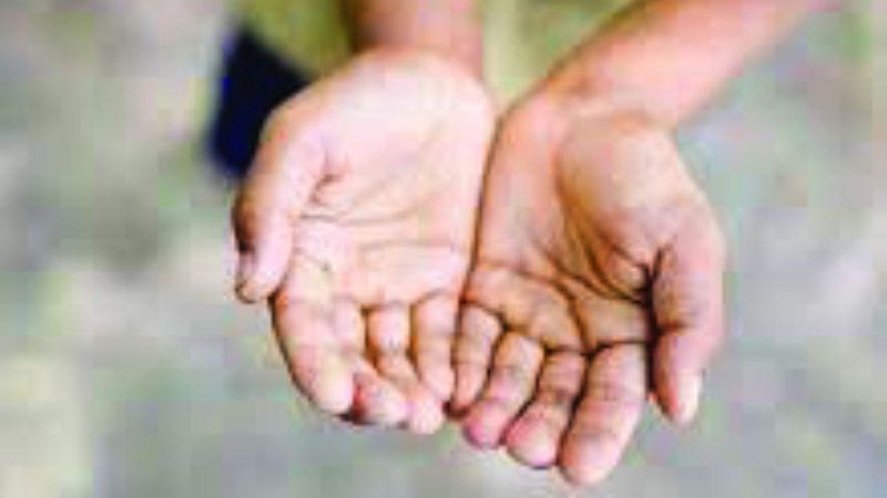 الامارات | «كافح التسول» تسهم في إعادة حدث ليعيش في كنف أمه