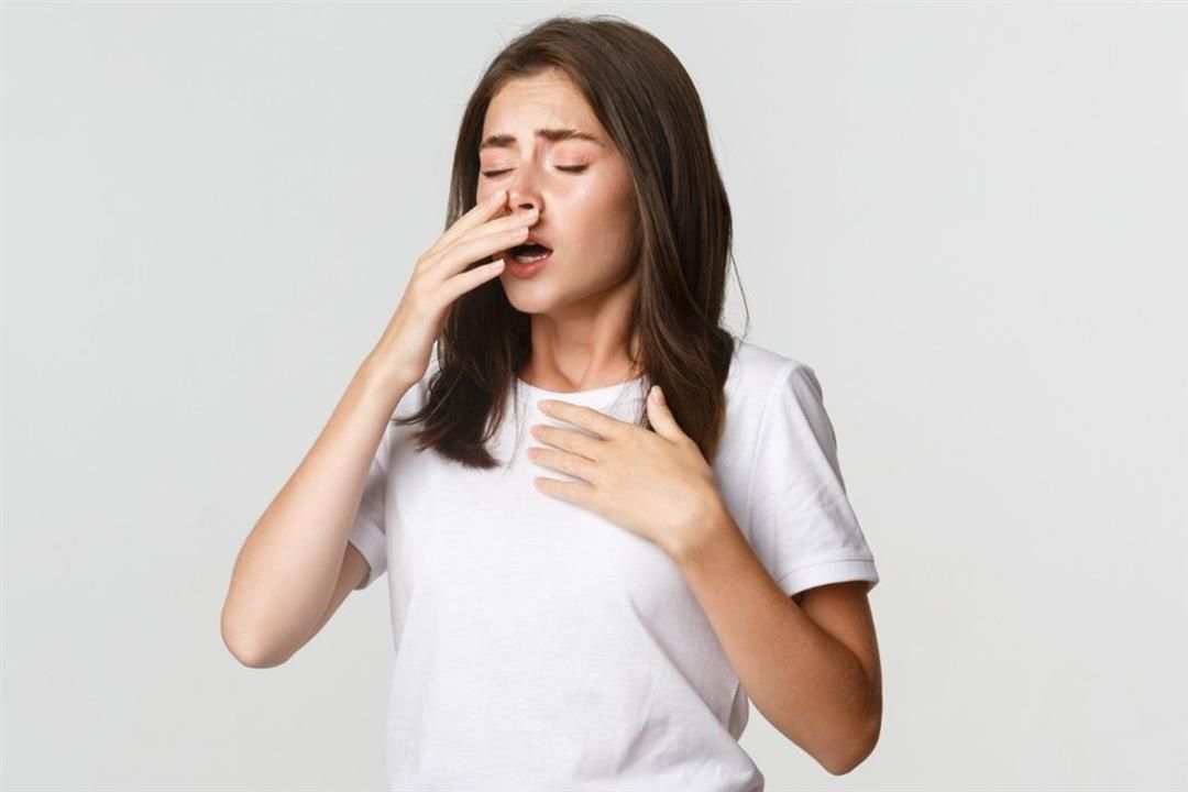 احذر 3 عادات خاطئة عند العطس تُدمر صحتك