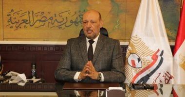 رئيس حزب "المصريين": إنجازات الرئيس السيسي لا ينكرها إلا جاحد