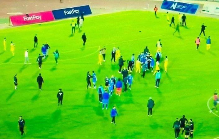 الامارات | القوة الجوية يهدد بالانسحاب من الدوري العراقي بعد تعرض لاعببه للاعتداء