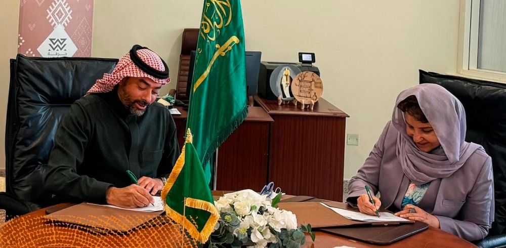 بالتفاصيل.. اتفاقية لدعم الحرف اليدوية والهدايا الثقافية في المملكة