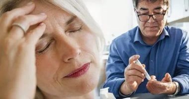 مريض السكر.. احذر 7 أعراض إذا ظهرت يجب الإفطار على الفور