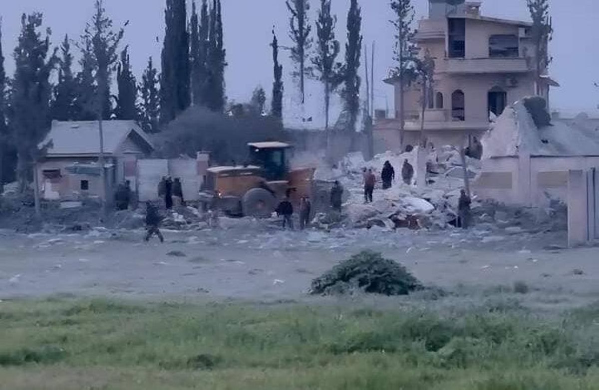 53 قتيلا في حلب حصيلة غارات إسرائيل