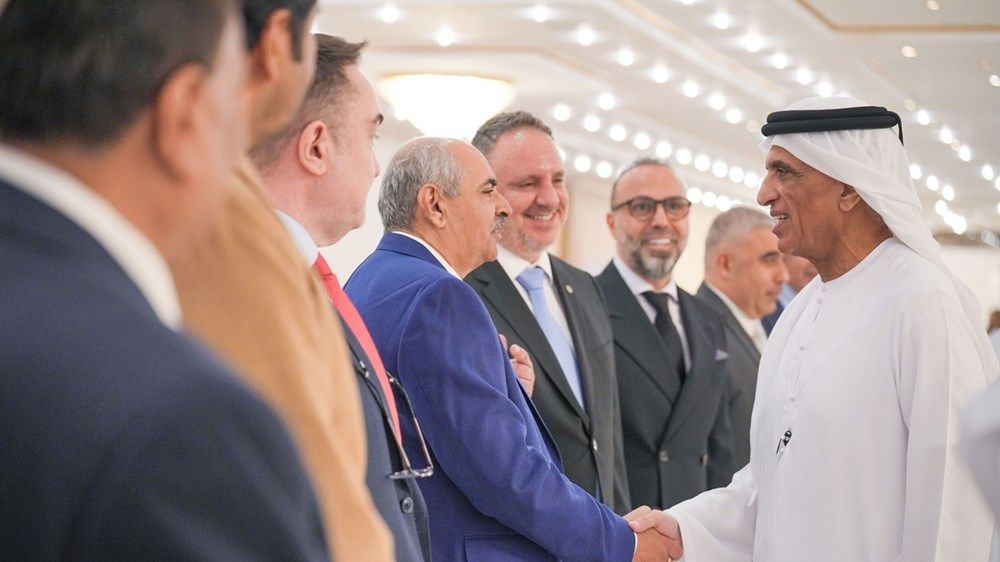 سعود بن صقر يستقبل المهنئين بشهر رمضان المبارك