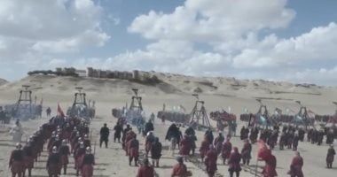 مسلسل الحشاشين الحلقة 22.. جيش السلاجقة يقصف قلعة ابن الحافظ بالمنجنيق