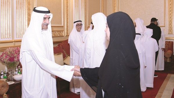 حمد الشرقي وعمار النعيمي يواصلان استقبال المهنئين بشهر رمضان