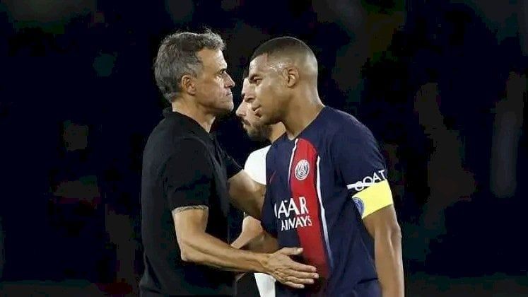 هل شتم مبابي مدربه بعد استبداله في لقاء مارسيليا؟