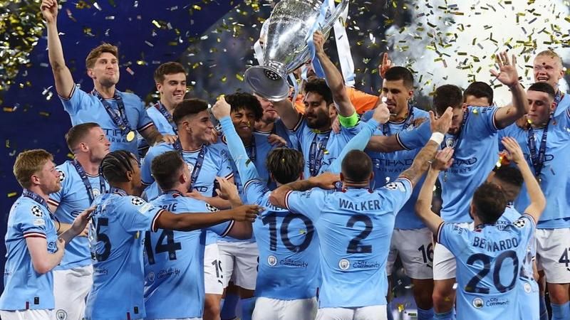 الامارات | مانشستر سيتي يحافظ على صدارته لأغلى فريق في العالم