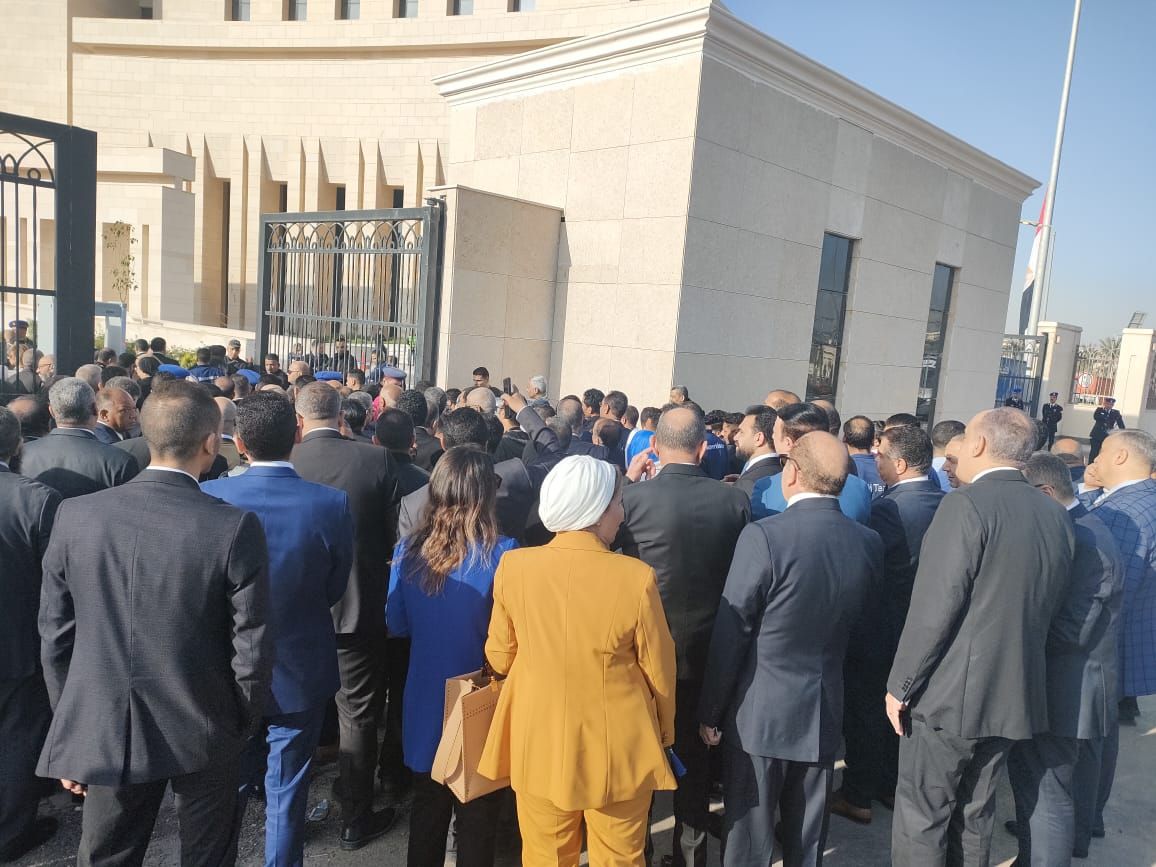 تنصيب الرئيس السيسى.. توافد النواب على مقر المجلس استعدادا لحلف اليمين