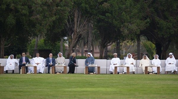 منصور بن زايد يلتقي موظفي عدد من الجهات المحلية والاتحادية وسفراء دول شقيقة وصديقة بمناسبة شهر رمضان المبارك