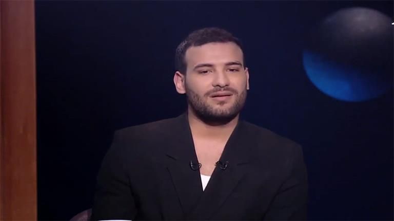 مسلم: "عمرو دياب صوته عادي وحسين الجسمي أقوى منه"
