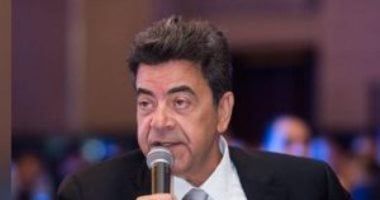 نقيب الأطباء البيطريين يبحث مع خبراء تطوير المهنة وتوفير فرص عمل للخريجين