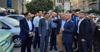 وزير النقل يتفقد المرحلة الأولى من مترو الإسكندرية.. صور