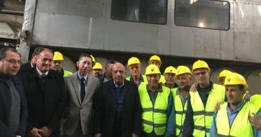 "قطاع الأعمال": تصدير أول شحنة من إنتاج "مصر للحرير الصناعى" بكفر الدوار.. صور