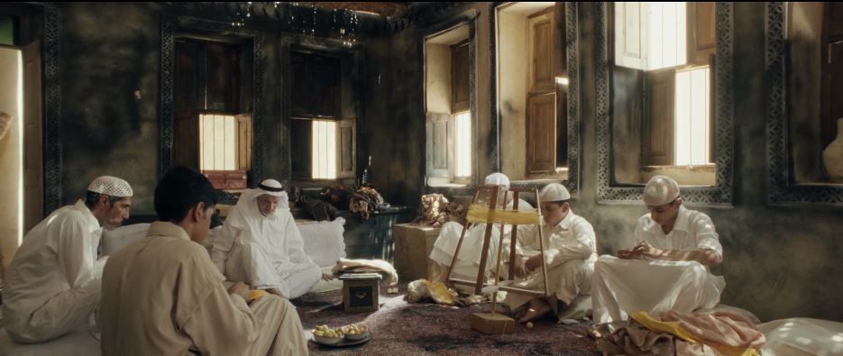 خيوط المعازيب.. بطولة المكان