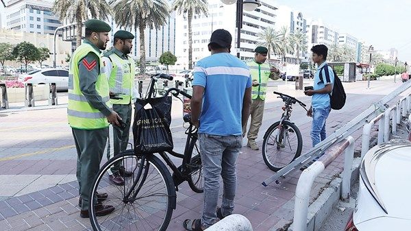 ضبط 383 دراجة نارية و«سكوتراً» كهربائياً بدبي في رمضان