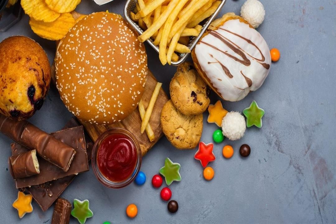 6 أطعمة ترفع الكوليسترول بشكل مفاجيء.. احذر تناولها