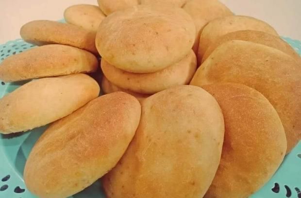 طريقة عمل القرص الطرية في خطوات بسيطة مثل المخابز.. «ريحتها هتجيب آخر الشارع»