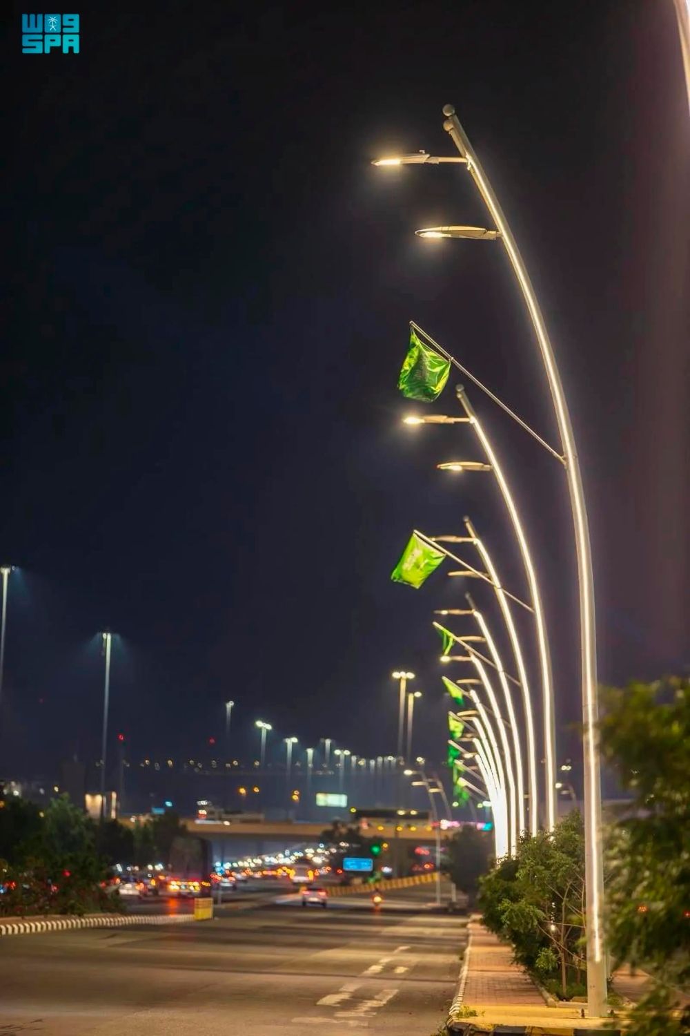 شوارع العاصمة المقدسة تتزين استعدادًا لعيد الفطر