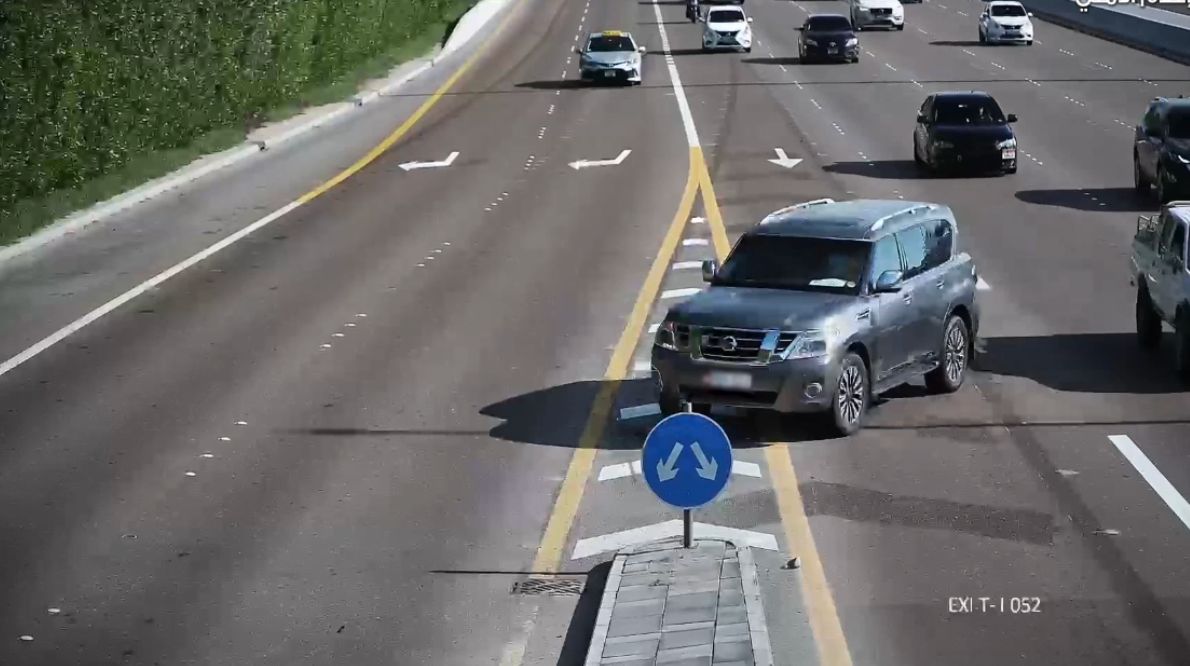 الامارات | "EXIT-I‎" ترصد مخالفات مفترق الطرق في أبوظبي