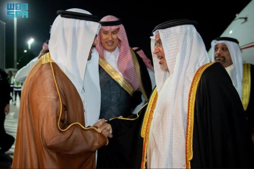 ولي عهد البحرين يصل إلى جدة