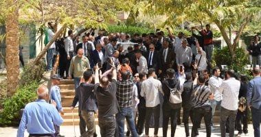 تشييع جثمان أحمد فتحى سرور لمثواه الأخير بمقابر العائلة.. صور
