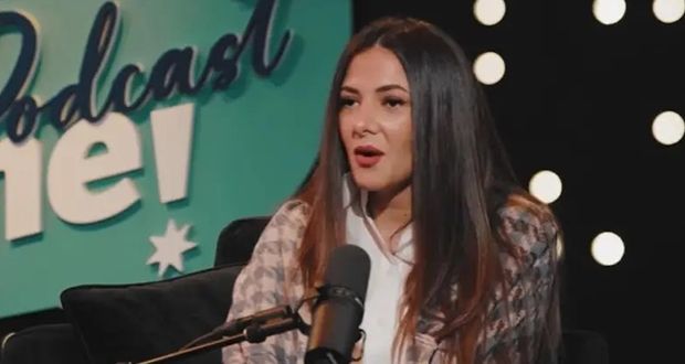 دنيا سمير غانم تكشف عن عمرها الحقيقي وتتحدث عن حزنها على والديها