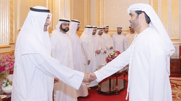 حمد الشرقي يواصل استقبال المهنئين برمضان