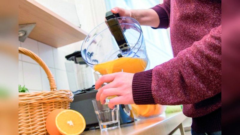 الامارات | أخصائية تغذية تُحذّر من أضرار الإفطار بالعصائر المحلاة